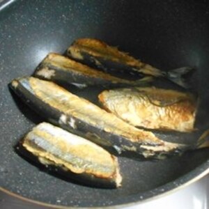 フライパンで簡単秋刀魚の塩焼